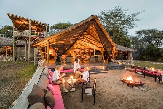 Lake manyara luxury safari